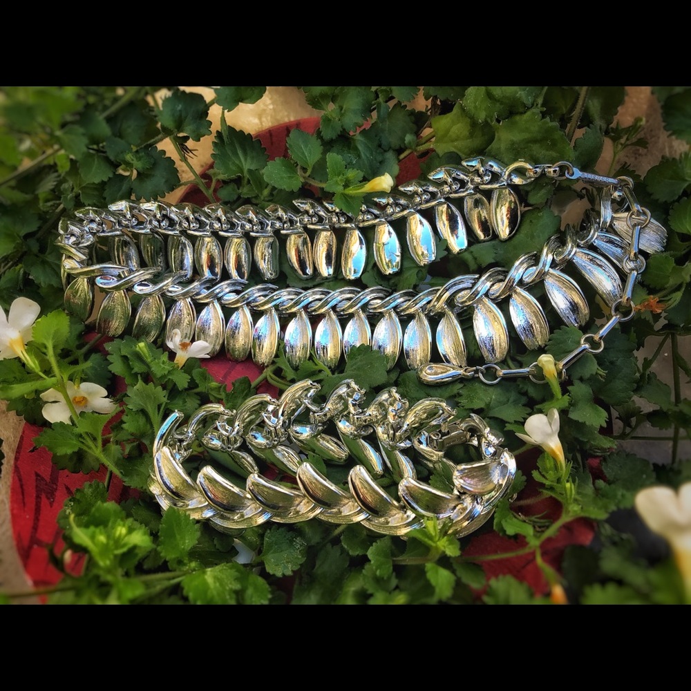 Vintage Lisner Necklace & Bracelet Set